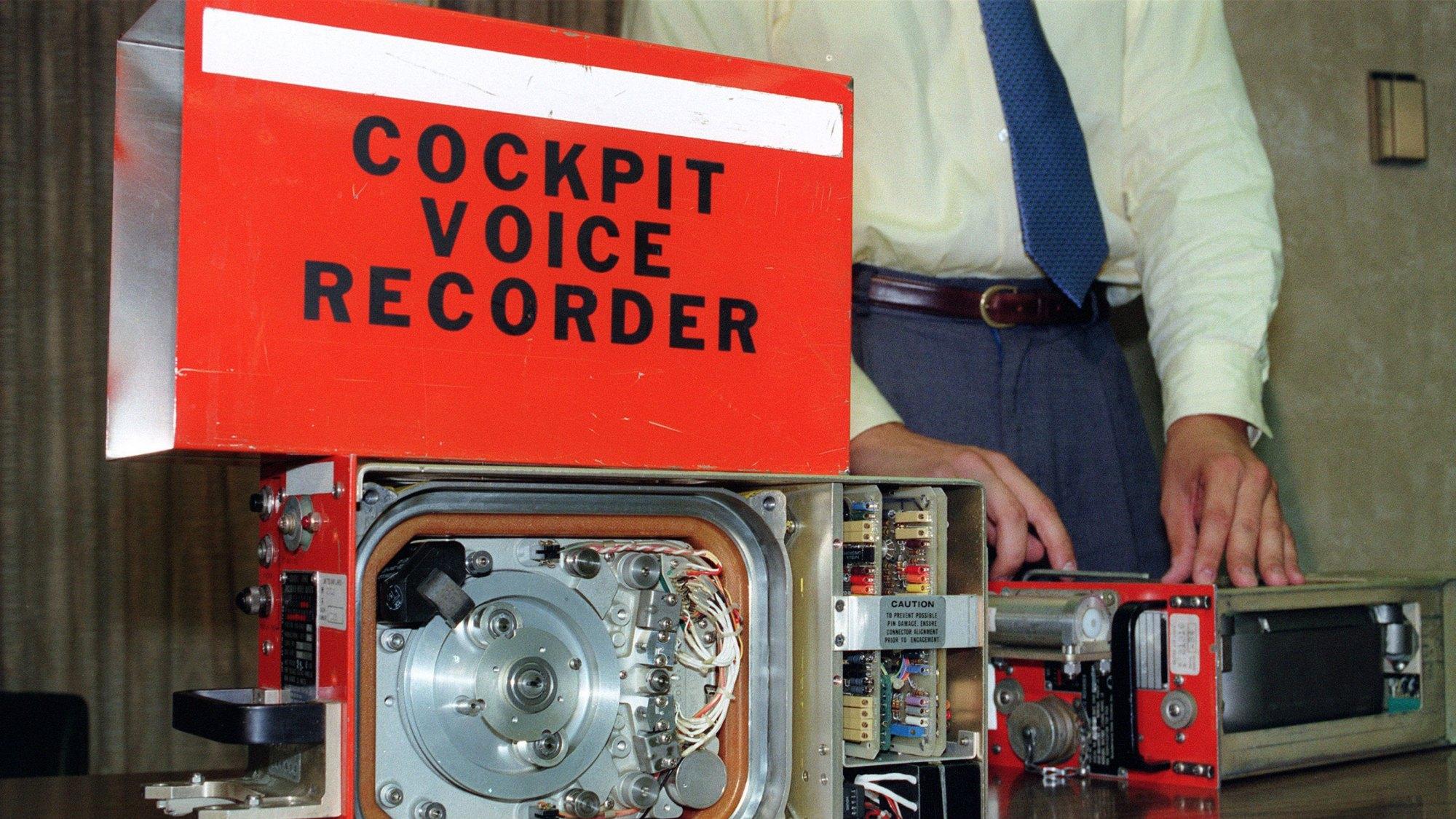 华为|黑匣子明明自带定位系统，为什么还是那么难找？