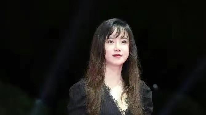 按摩 具惠善胖出妈妈腰，穿小短裙太臃肿，少女脸根本撑不住啊