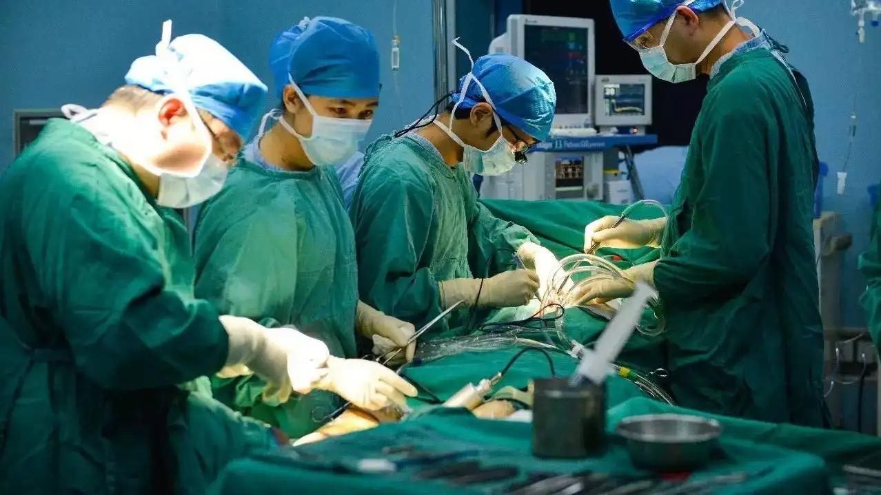 医生|麻醉师：年入30万也吃不起的青春饭，是我国猝死率最高的职业之一