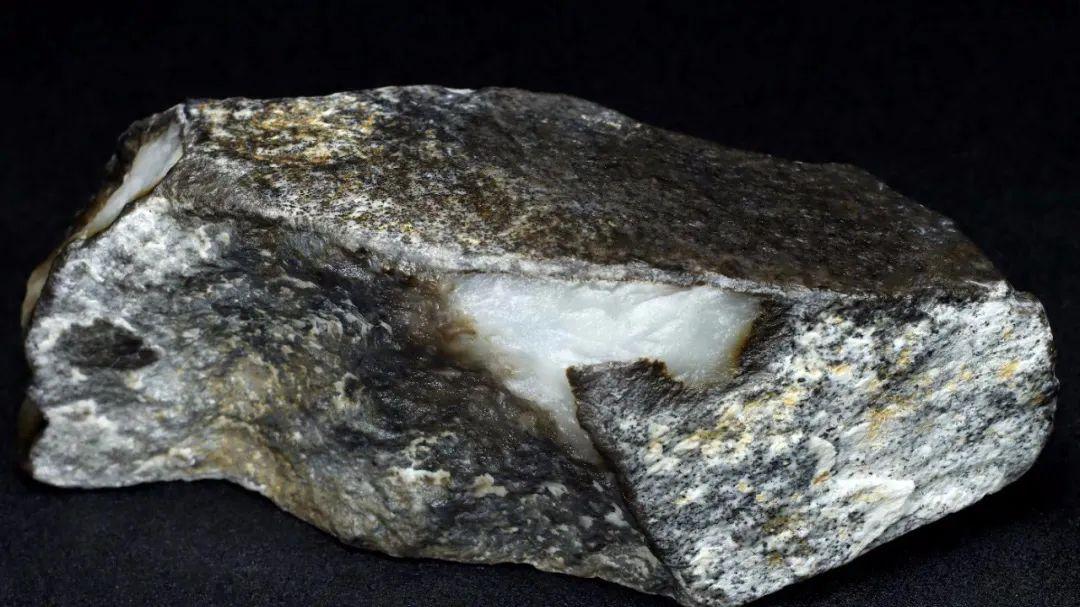 |“老”字有魔法吗？买和田玉该不该求“老”？