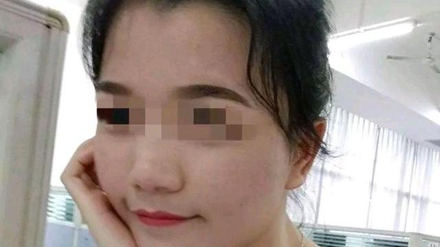 女大学生|女子与男上司在车内暧昧，不慎小车滑入水中，最终酿成一场悲剧