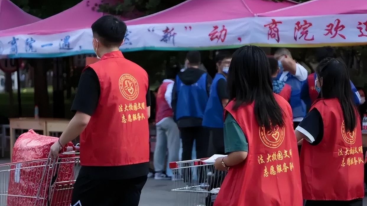 大学生|郑强教授：有些年轻人找工作挑三拣四，2023届毕业生预计达1158万