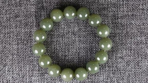 |和田玉青玉贵吗？和田玉青玉什么颜色最好？