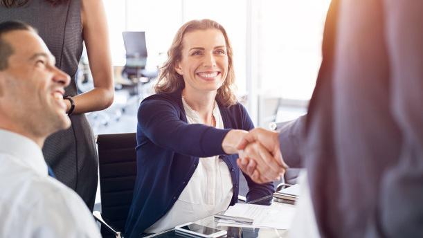 |职场处理人脉的九条技巧，学会一件，人生反而会更好，你掌握了吗