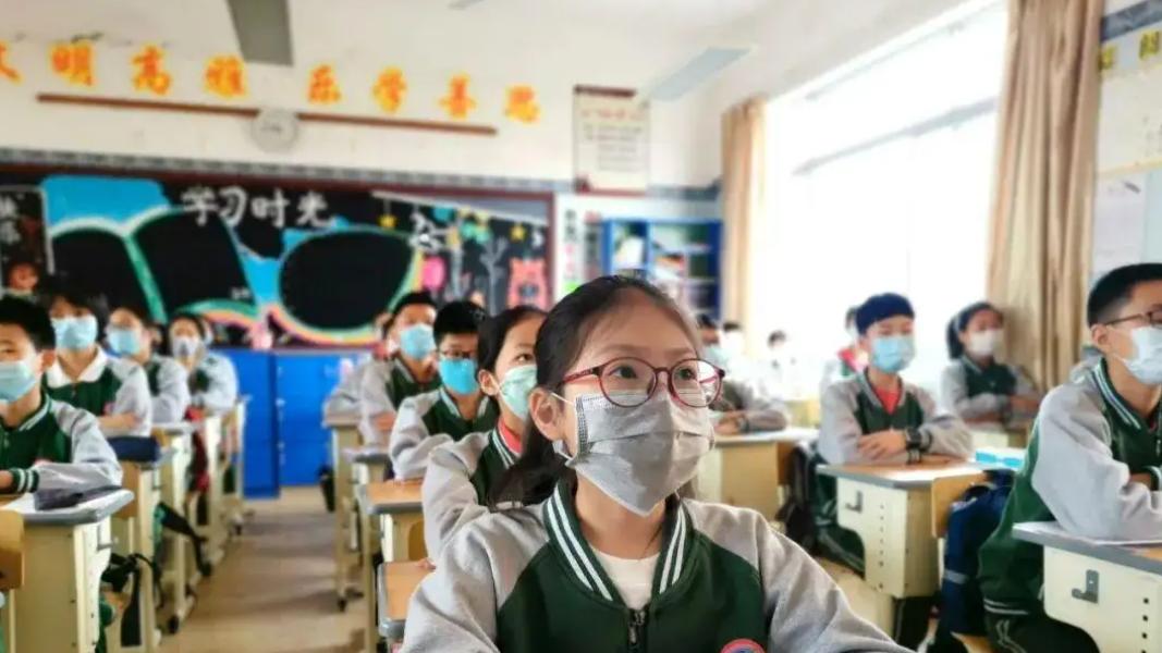 招聘|小学招聘数学老师，要求研究生“风景园林专业”，为了祖国的花朵