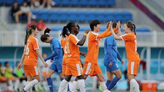 上海队|足协杯排位赛，后卫球员门将形同摆设，武汉女足大胜上海女足