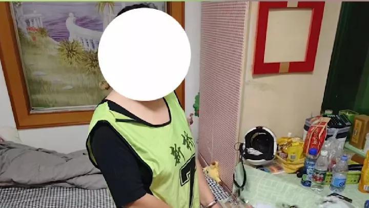 双十一|三个小偷：美团小哥偷饿了么，上网帅哥偷网吧，美女偷闺蜜的首饰