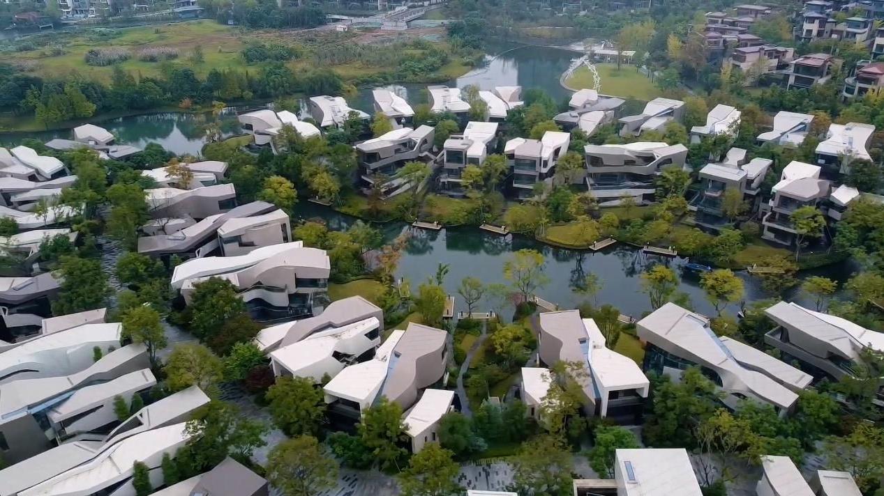 成都豪宅天花板，每天开游艇出门！这样的房子你喜欢吗