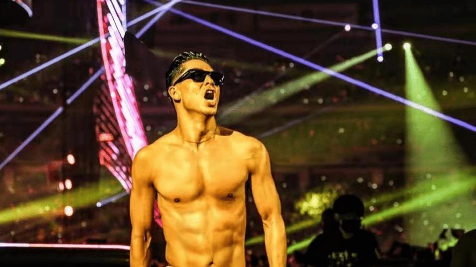 林志玲|黑泽良平晒演出照片，八块腹肌太显眼，终于知道志玲姐姐的快乐了