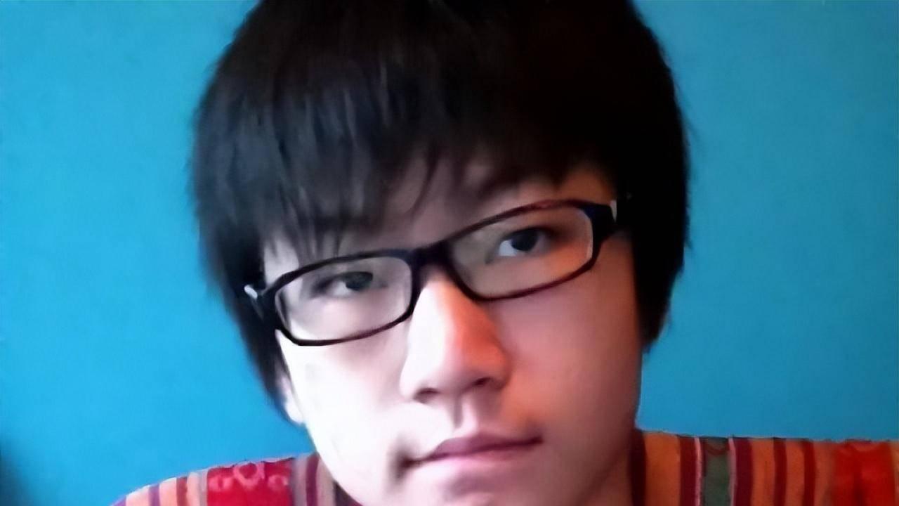 清扬|名嘴白岩松之子白清扬：“放纵”出来的天才，成国外体育主持人