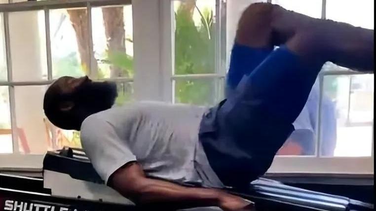 哈登腿筋完全康复，敦促球队加紧交易戈登，组成夺冠阵容