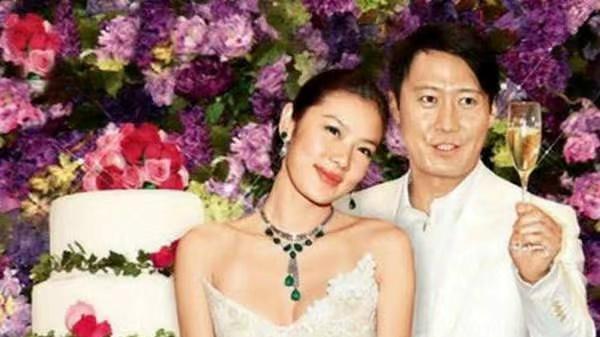 乐基儿|黎明前妻乐基儿体重飙升，近照似200斤，富态脸被赞面相好旺夫