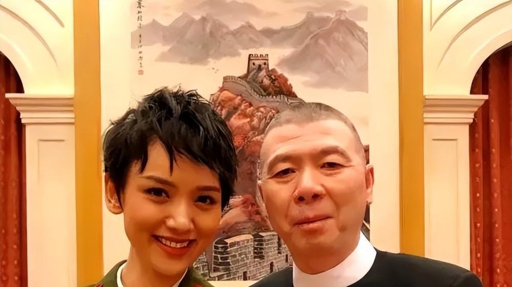 李晓峰|爱过杨幂那样又甜又飒的女王，刘恺威为何找了位“油王”新女友？