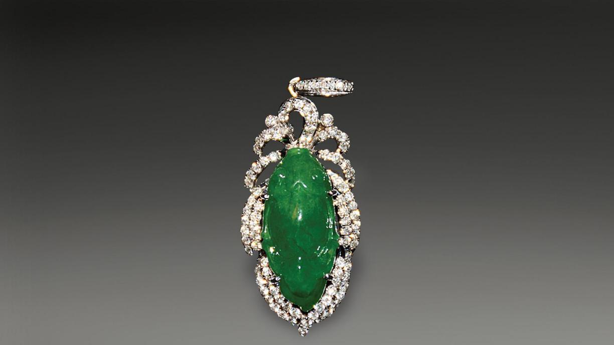 翡翠|经过镶嵌的翡翠，和没有任何镶嵌的翡翠，哪一种比较合适？