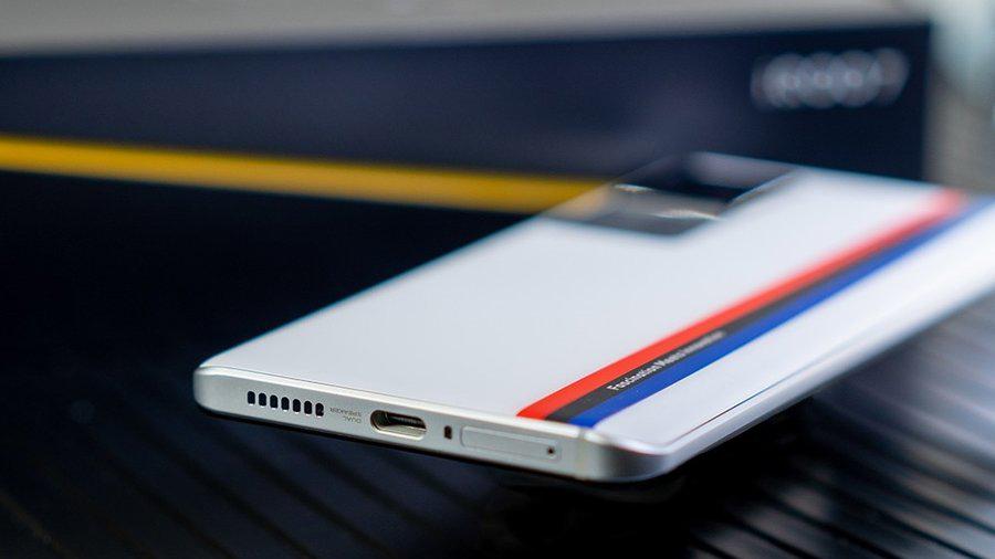 iqoo|降到中端市场，120W+12G，旗舰产品价格亲民却鲜为人知