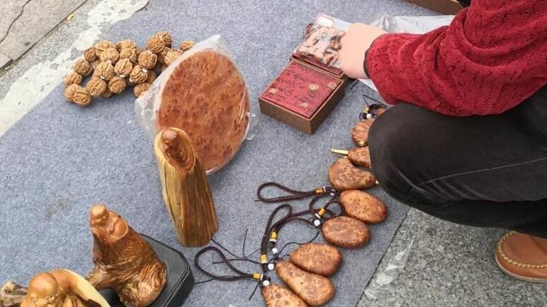 文玩|这种文玩，曾经动辄一串过万，如今百元一串无人问