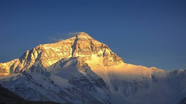 喜马拉雅山“秘密”被曝光，内部另有玄机，竟隐藏“新世界”？