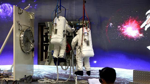 航天员邓清明，能否赶上“神舟系列”的“末班车”，4个方面分析