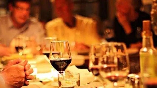 山西省|饭局上，不主动转桌子的人，往往是这3种人，很准别不信。