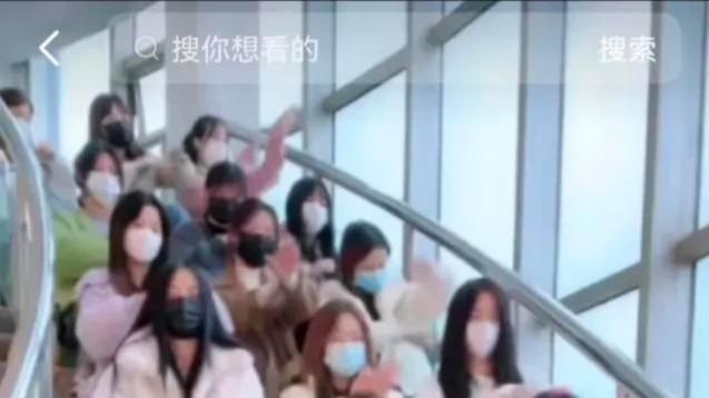 招聘|最近流传的“中铁三局”是什么梗，为什么美女主播评论区都有？