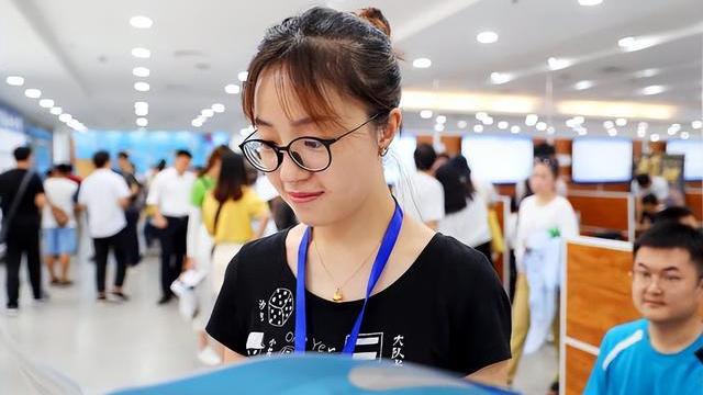 物理|双减落地后，师范专业还值得报考吗？这几个学科反倒成了香饽饽