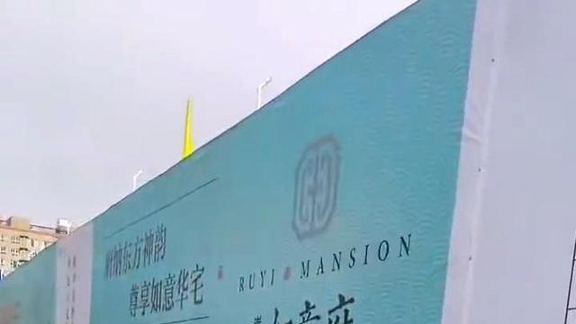 丈夫为前程远走他国2年，回家路上偶遇妻子，对方却担心他偷孩子