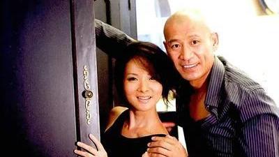 谢兰|谢兰：和丈夫相差11岁，丁克12年，39岁意外怀孕，如今儿子成骄傲