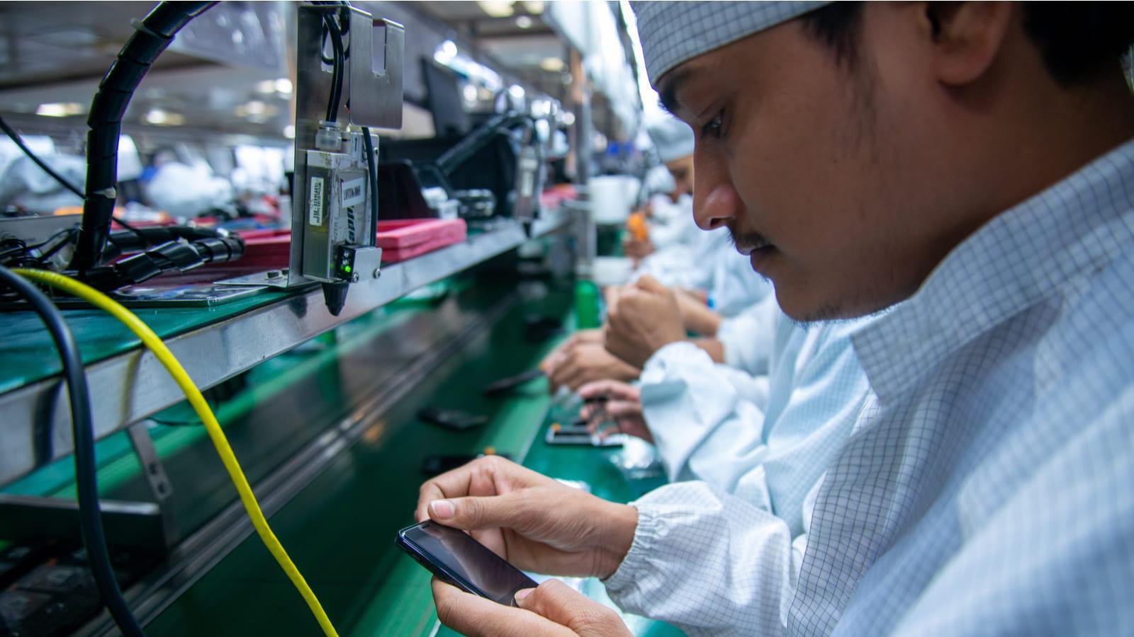 苹果|苹果对国内依赖度狂降：海外产能提升，但手机生产还得靠中国