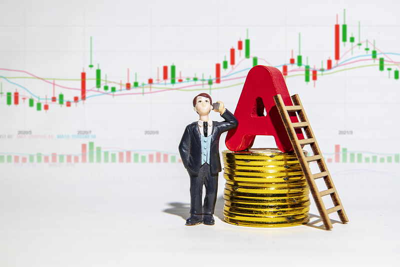 100万炒股如今还剩下10万,是否还要继续坚持?还有机会翻身吗?