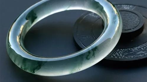 翡翠|翡翠到底怎么养？