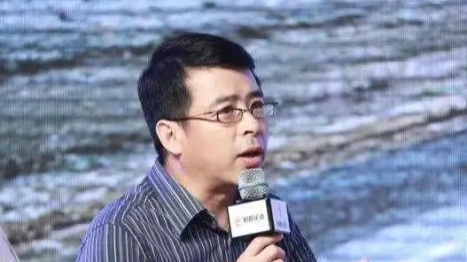 央视|抛妻弃子还胡言乱语，阿丘自己把自己的事业毁的一塌糊涂