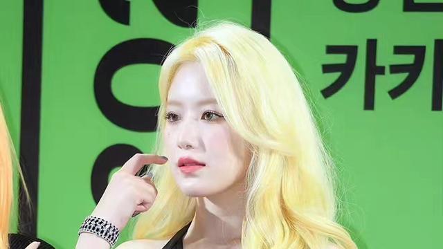 ive|年末开始冲刺KPI了？韩娱颁奖典礼扎堆，有人惊艳有人平平无奇？