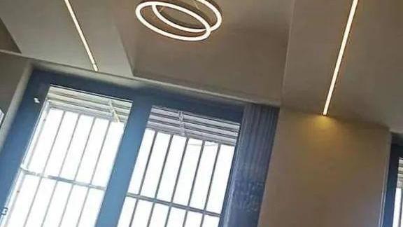 新房装修完成，硬装花了8万多，电视墙很漂亮，酒柜很实用！