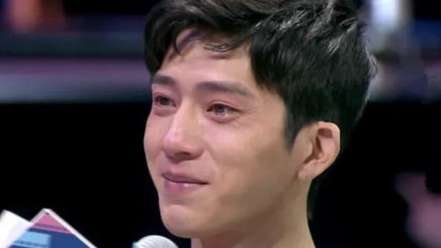 井柏然|井柏然大红大紫不容易，多亏奶奶不离不弃挑重担，没想到一战成名