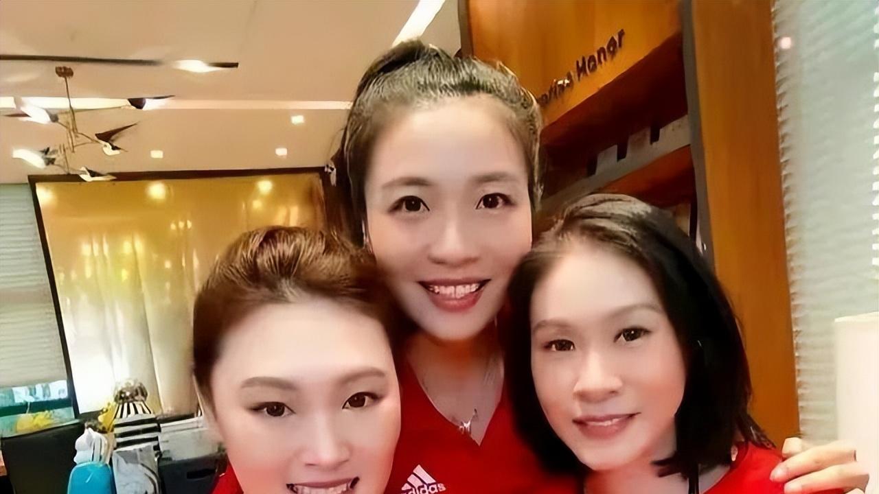 王一梅 34岁王一梅找到真爱，男友矮她半个头，减肥+微整后，外形变化大