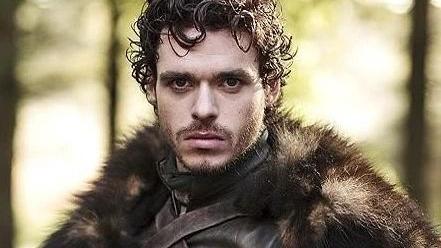 权力的游戏|在美剧《权力的游戏》中，最让观众意外的剧情便是这段“红色婚礼”，狗血剧情