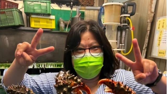 杨丞琳|杨丞琳一句“小时候吃不起海鲜”：全台破防 全岛网暴 全民急眼