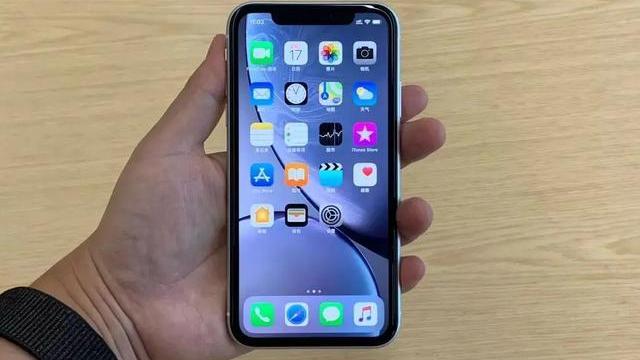 真我gt2大师探索版|用了3年的iPhoneXR，如今换上真我GT2大师探索版，这差距也太大了