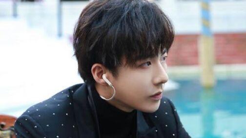 刘涛|刘涛新剧又演励志女主，合作小12岁男星，这海报确实有点违和