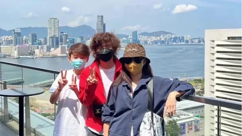 张柏芝|谢霆锋和张柏芝，中秋团圆发文庆祝，却差点引起网友误会！