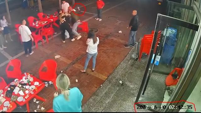 四个女孩中，有两个情况不容乐观