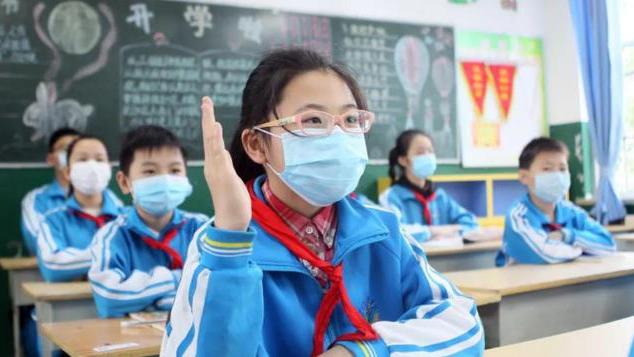 考试|小学生“极简试卷”火了，多写一笔算我输，老师还挑不出错