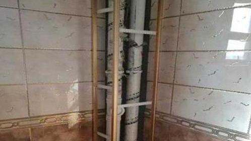 红砖包水管已经过时了，现在越来越流行这样装，好看又实用！