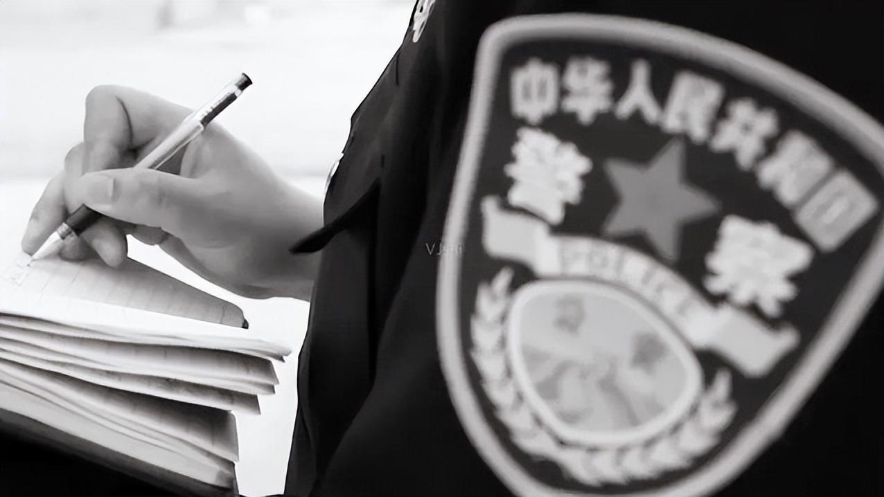 快递员|10年前，歌手付丽：衣衫不整死在自家床上，凶手竟是家中常客