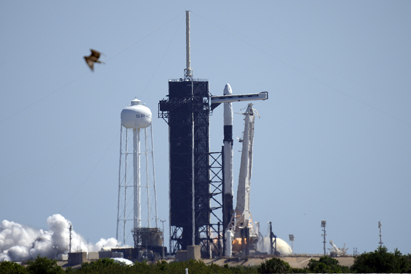 累计发射超过2750颗卫星,SpaceX星链计划质疑声不断,真实意图渐渐浮出水面