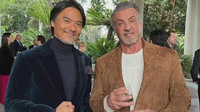 冯德伦|48岁的冯德伦，已是黄面白须、双鬓斑白！