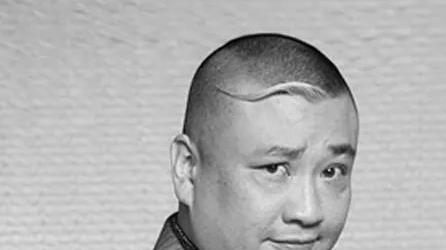 陈坚雄|51岁陈坚雄心梗去世，生前全家福合影曝光，为妻子庆生超恩爱