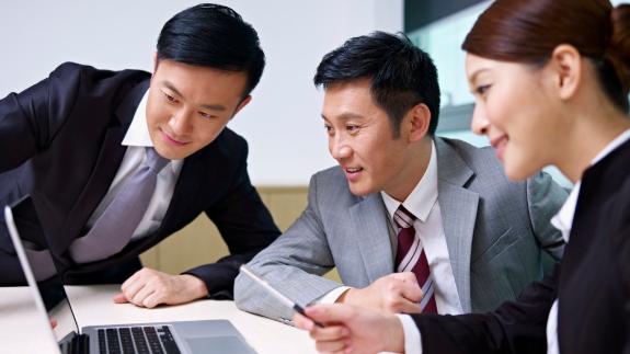 |被领导埋怨的时候，不要立刻辩解，而是先让步