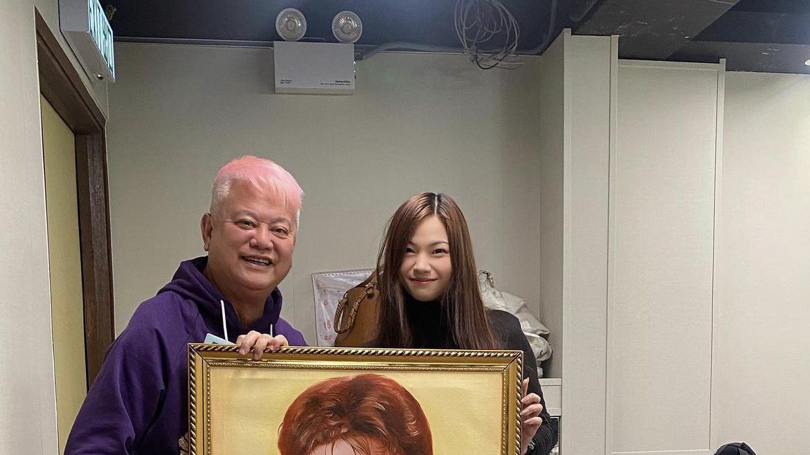 陈百祥|TVB绿叶小40岁嫩妻为陈百祥作画，画作栩栩如生，靠画画打通人脉