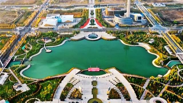 胡杨林|中国在戈壁滩上建了一座城市，成立仅3年，很多人还不知道